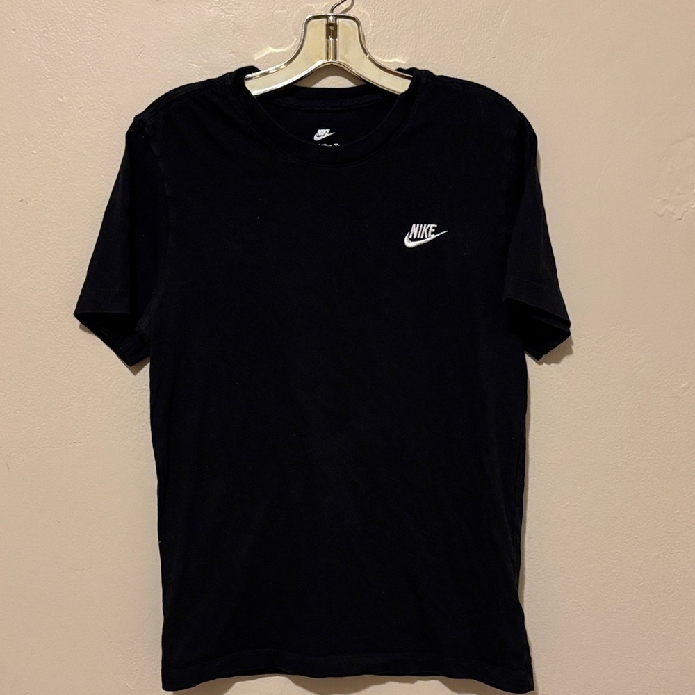 Nike Men's Classic Black Tee